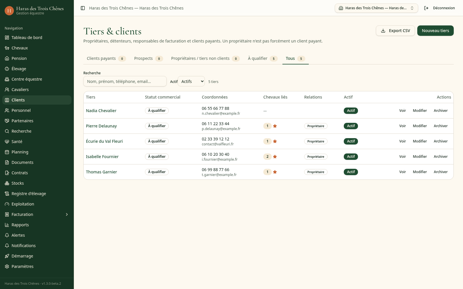 Liste des clients avec barre de recherche, filtre actifs/archivés et bouton d'export